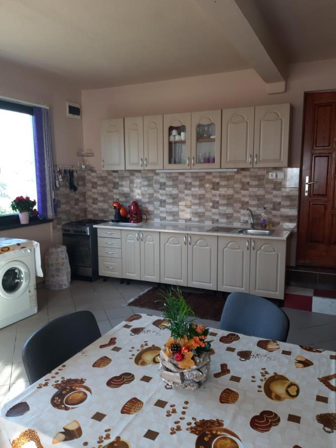 Becze Vanda Kulcsoshaz Lăzarea エクステリア 写真