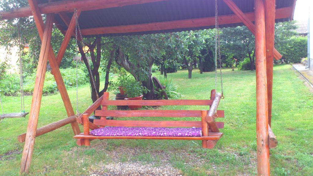 Becze Vanda Kulcsoshaz Lăzarea エクステリア 写真