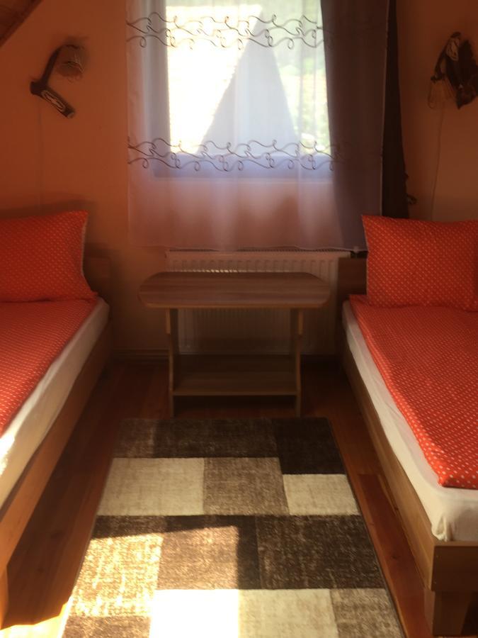 Becze Vanda Kulcsoshaz Lăzarea エクステリア 写真